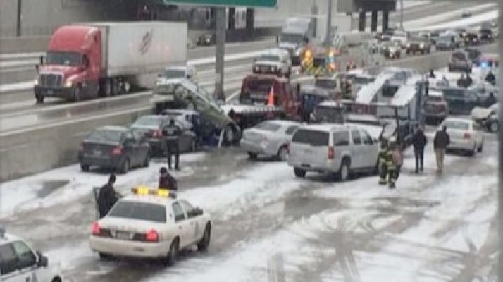Accident cu 104 maşini, în SUA